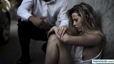 Kinky stories: hemlös tonårsflicka